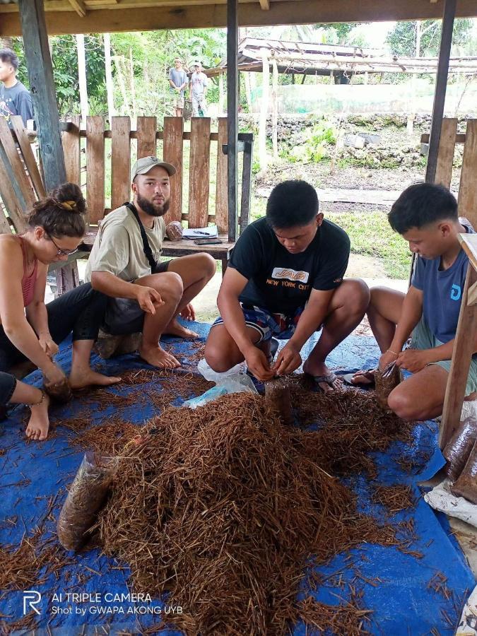 Jolits Ecogarden Hostel Batuan Luaran gambar